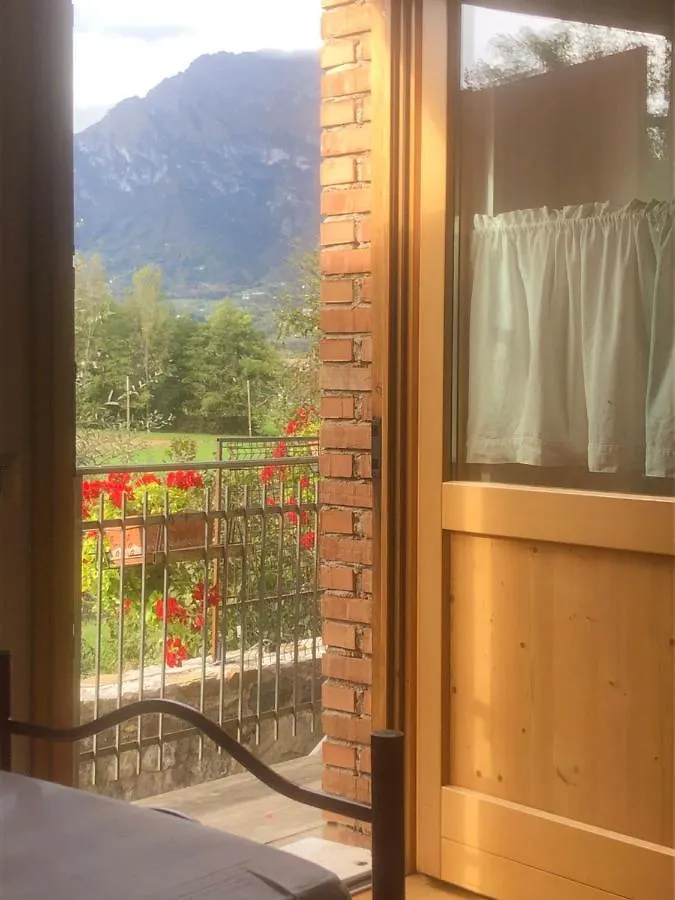 Casa di campagna Il mondo roverso Feltre Italia